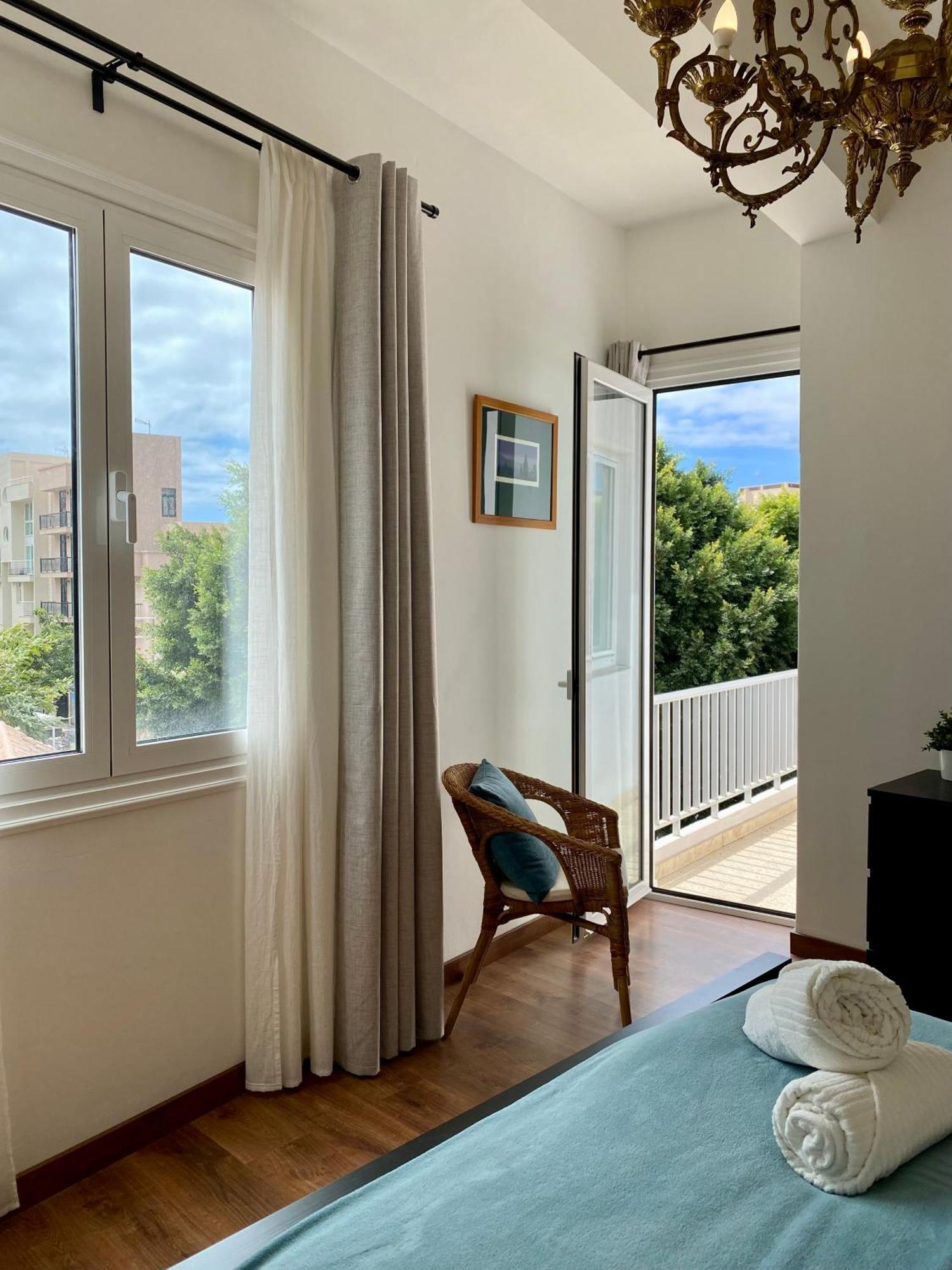 Appartamento Vista Plaza - Exceptional Location Los Llanos De Aridane Esterno foto